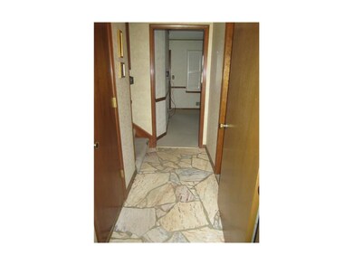 1304 NW Hearnes Ave, Blue Springs, MO 64015 - photo 2