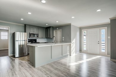 9814 Airways Ln, Galveston, TX 77554 - photo 5