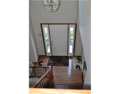 Entry/Foyer.