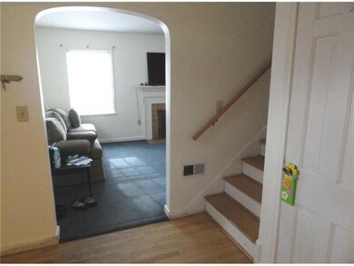 909 N Chestnut St, Lansing, MI 48906 - photo 3