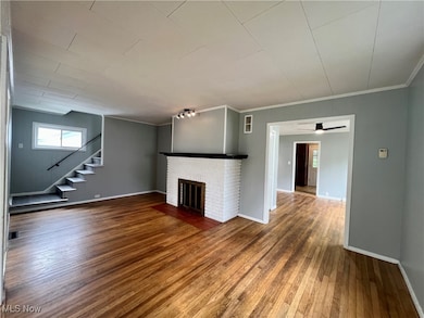 493 E 331st St, Eastlake, OH 44095 - photo 2