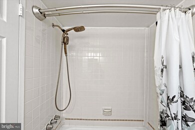 2245 Castle Rock Square unit 22C, Reston, VA 20191 - photo 7