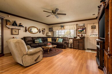 11023 W Cinnebar Ave - MLS-8