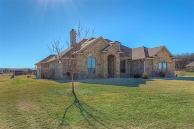 135 Lavender Ln, Springtown, TX 76082 - photo 2