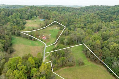 322 Wilson Rd, Mount Morris, PA 15349 - photo 7