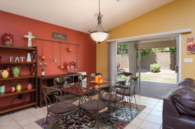 06- DINING AREA