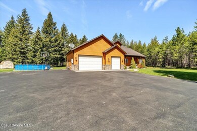 3 Car Garage