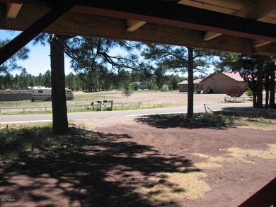940 E Whipple St, Show Low, AZ 85901 - photo 7