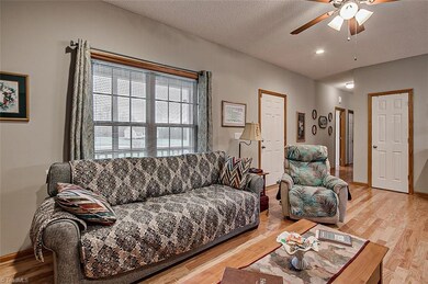 514 Honeysuckle Ridge, Asheboro, NC 27205 - photo 3