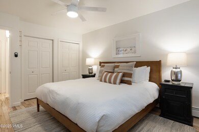 909 Red Sandstone Rd 2B High Res-18