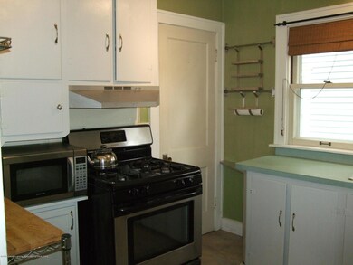 1238 Climax St, Lansing, MI 48912 - photo 5