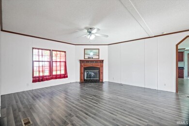 330 E Spruce St, Princeton, IN 47670 - photo 4