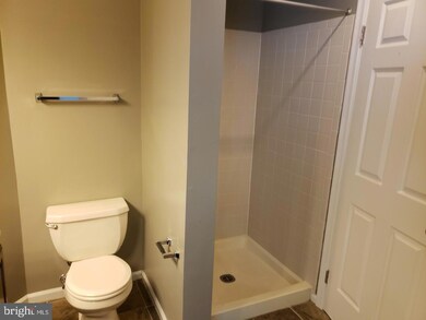 12205 Eagles Nest Ct unit D, Germantown, MD 20874 - photo 4
