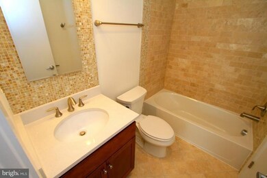 732 Lamont St NW unit 301, Washington, DC 20010 - photo 3