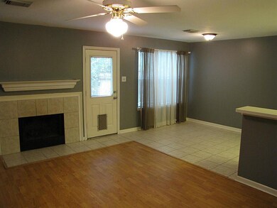 238 S Walden Elms Cir, Spring, TX 77382 - photo 3