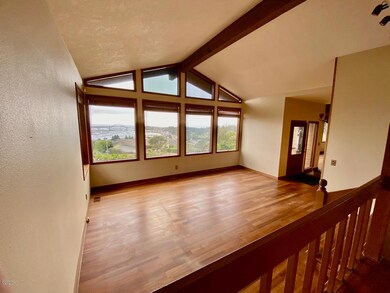 Family Room 2