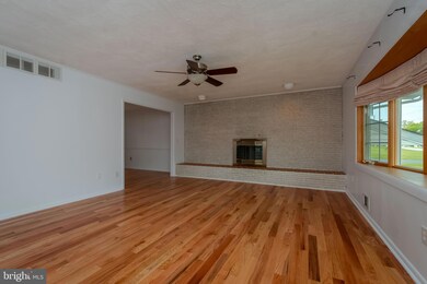 10126 Bird River Rd, Middle River, MD 21220 - photo 3