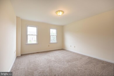 1992 Ashley Dr, Chambersburg, PA 17201 - photo 7