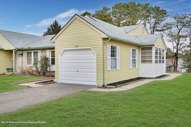 52B Easton Dr unit B, Whiting, NJ 08759 - photo 2