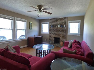 1412 E Fairfield Rd, High Point, NC 27263 - photo 4