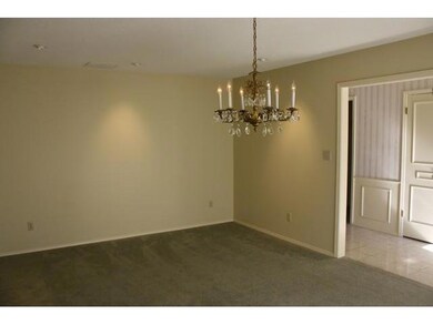 2813 Camelot Dr, Oklahoma City, OK 73120 - photo 4