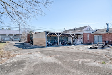 249 N Spring St, Sparta, TN 38583 - photo 4