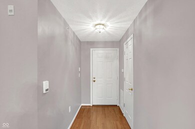 239 Legends Creek Way unit 310, Indianapolis, IN 46229 - photo 4