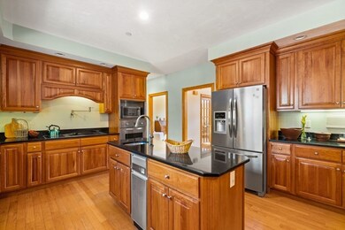 110 Duncan Dr, North Andover, MA 01845 - photo 6