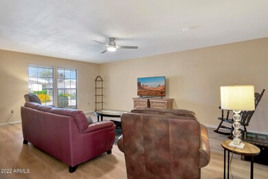 10226 W Palmeras Dr unit 41, Sun City, AZ 85373 - photo 7