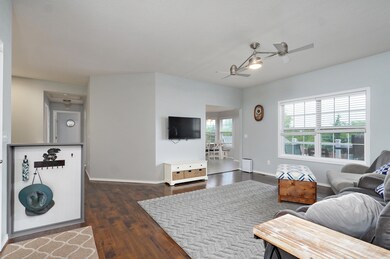 601 W Juan Tabo Ln-6