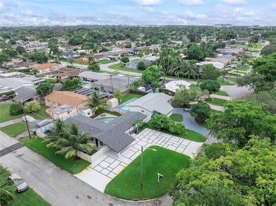 2261 Utopia Dr, Miramar, FL 33023 - photo 3