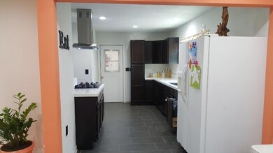 Q5 kitchen 3