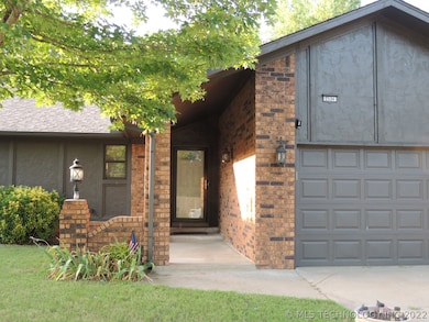 2504 E Fort Worth St, Broken Arrow, OK 74014 - photo 2