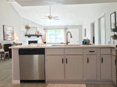 6711 Desert Rose Ln, Houston, TX 77086 - photo 6