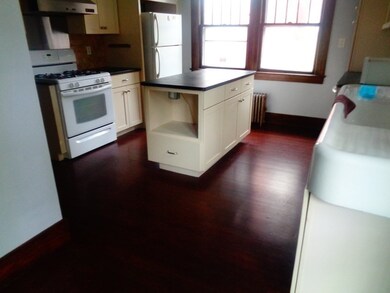 17 Bellevue Ave, Springfield, MA 01108 - photo 7