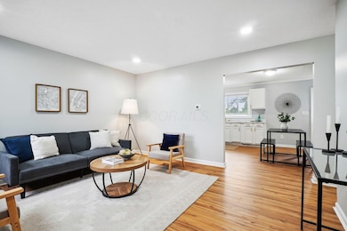 4-web-or-mls-3783-laguna-dr