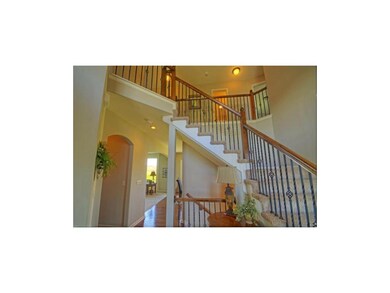 Beautiful 2 story entry.