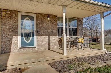 305 E Saint Louis St, Nixa, MO 65714 - photo 4
