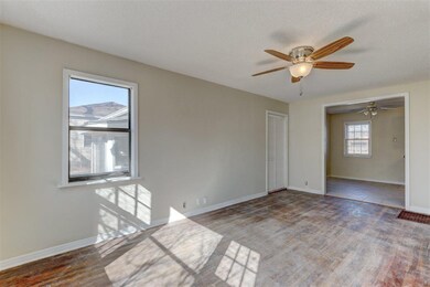 1116 E 7th St, Cushing, OK 74023 - photo 3