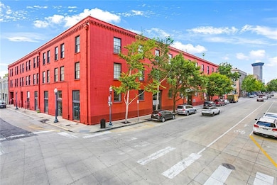 330 Julia St unit 208, New Orleans, LA 70130 - photo 2