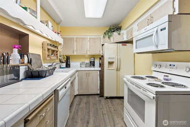 13540 SE 256th St, Kent, WA 98042 - photo 7