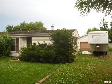 249 S Pitt St, Virginia, IL 62691 - photo 5