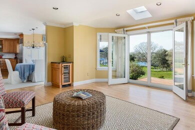 Living space w/view