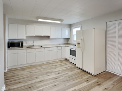 223 W Bow St, Thorntown, IN 46071 - photo 6