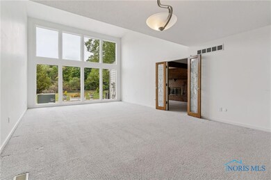 6716 Embassy Ct unit B8, Maumee, OH 43537 - photo 6