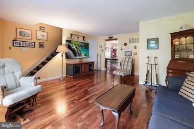 633 E Wiltshire Dr, Wallingford, PA 19086 - photo 6