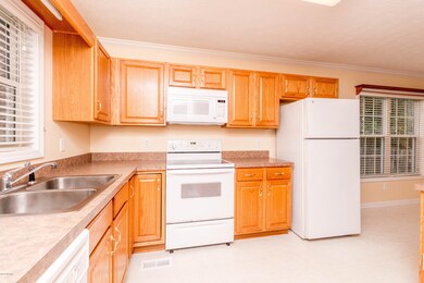 108 Fairfax Ct, Jacksonville, NC 28540 - photo 7