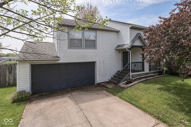 110 Meadow Creek Blvd, Whiteland, IN 46184 - photo 4