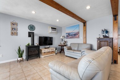 178 N End Blvd unit B, Salisbury, MA 01952 - photo 7