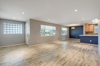 603 E Solana Dr, Tempe, AZ 85281 - photo 5